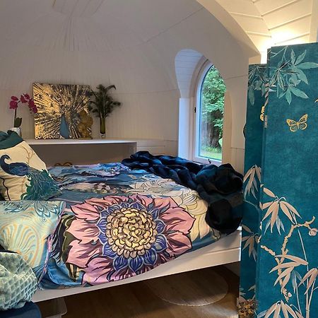 קריף Luxury Woodland Lodge Retreat At Culdees Castle מראה חיצוני תמונה